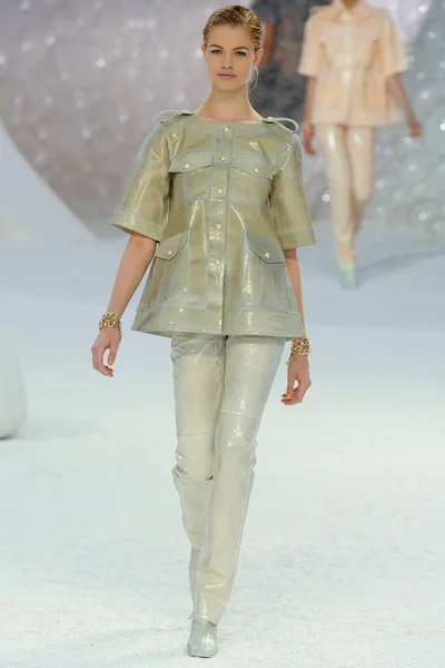 Look 53